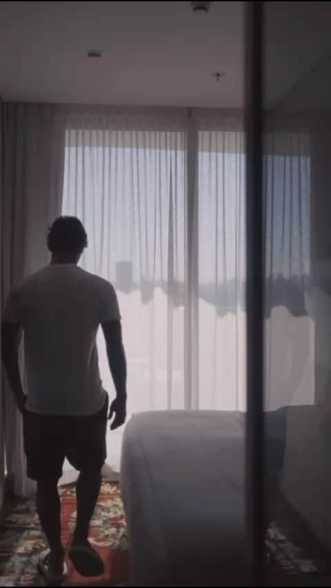 ガブリエル・メディーナのインスタグラム：「Minha casa em São Paulo 💙 @jflliving」