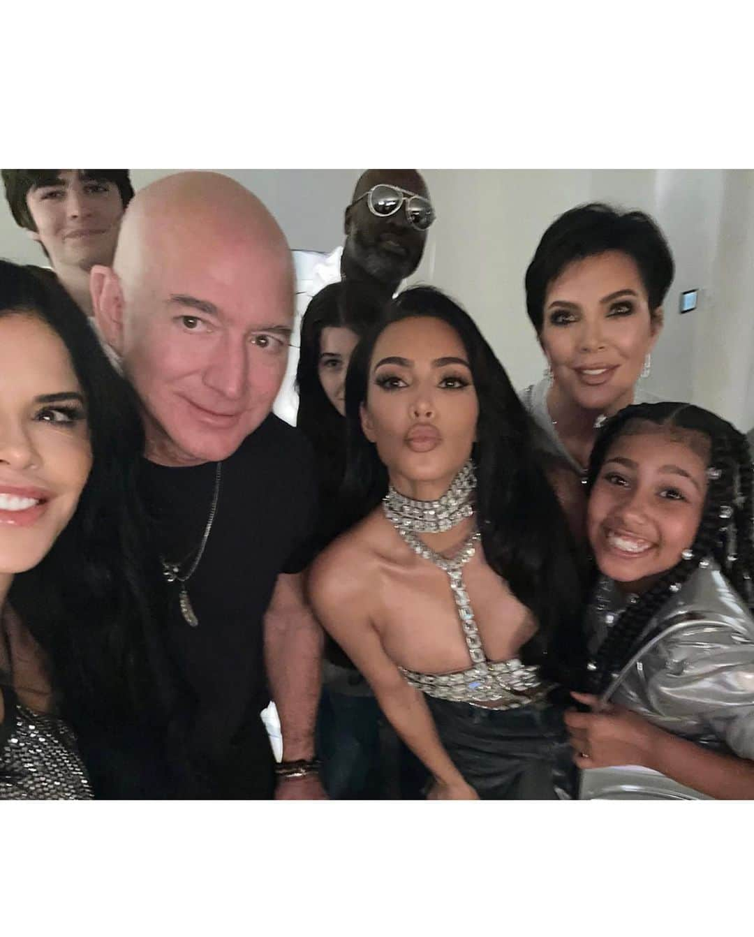 キム・カーダシアンさんのインスタグラム写真 - (キム・カーダシアンInstagram)「👑🐝」9月6日 4時19分 - kimkardashian