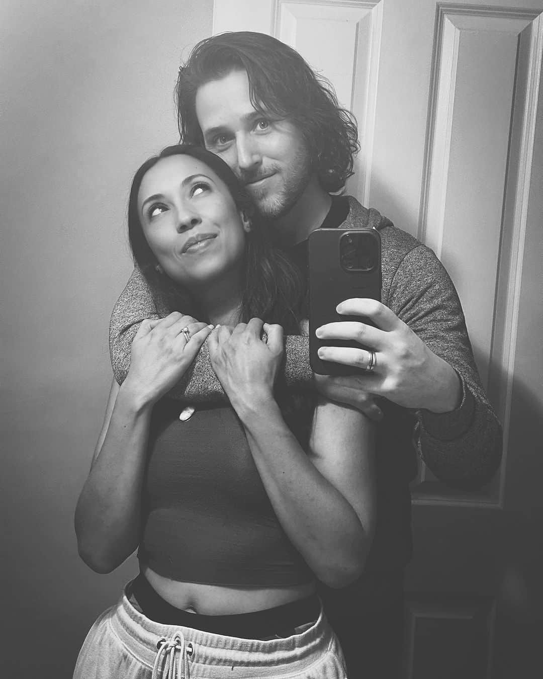 ジョシュア・デイビット・エバンスのインスタグラム：「Me and my girlfriend.  September 4th, 2023 💙🫶🏻💜」
