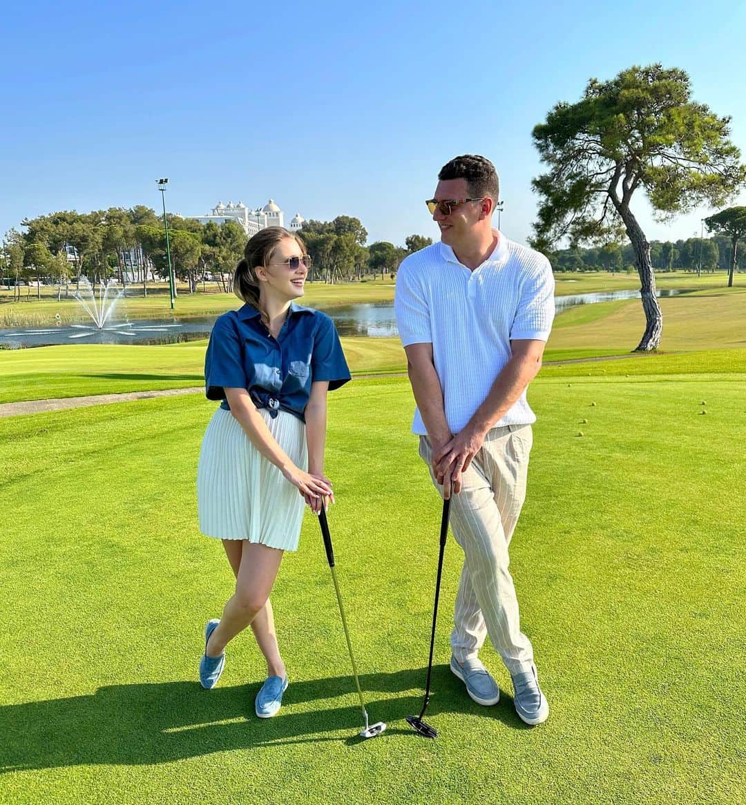 マリア・ソツコワさんのインスタグラム写真 - (マリア・ソツコワInstagram)「Наша первая игра в гольф⛳️ У нас вроде неплохо получалось👌🏼」9月6日 17時14分 - m_a_r_i_y_