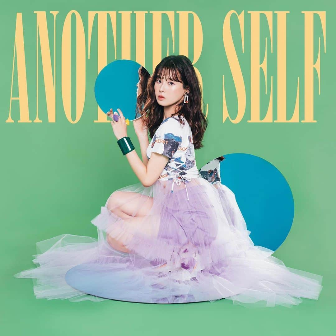 熊田茜音のインスタグラム：「きゃー！！！💕 ｢Another Self｣発売日です！！！✨ みんなが歌を聴いてくれるから、 自分に向き合ってよかった！ そう心から思えました。 ありがとう☺️大好きだぁー！ これからも一緒にAnother Selfを 育てて行こうね🐾たくさん聴いてね♪   #anime  #英雄教室」