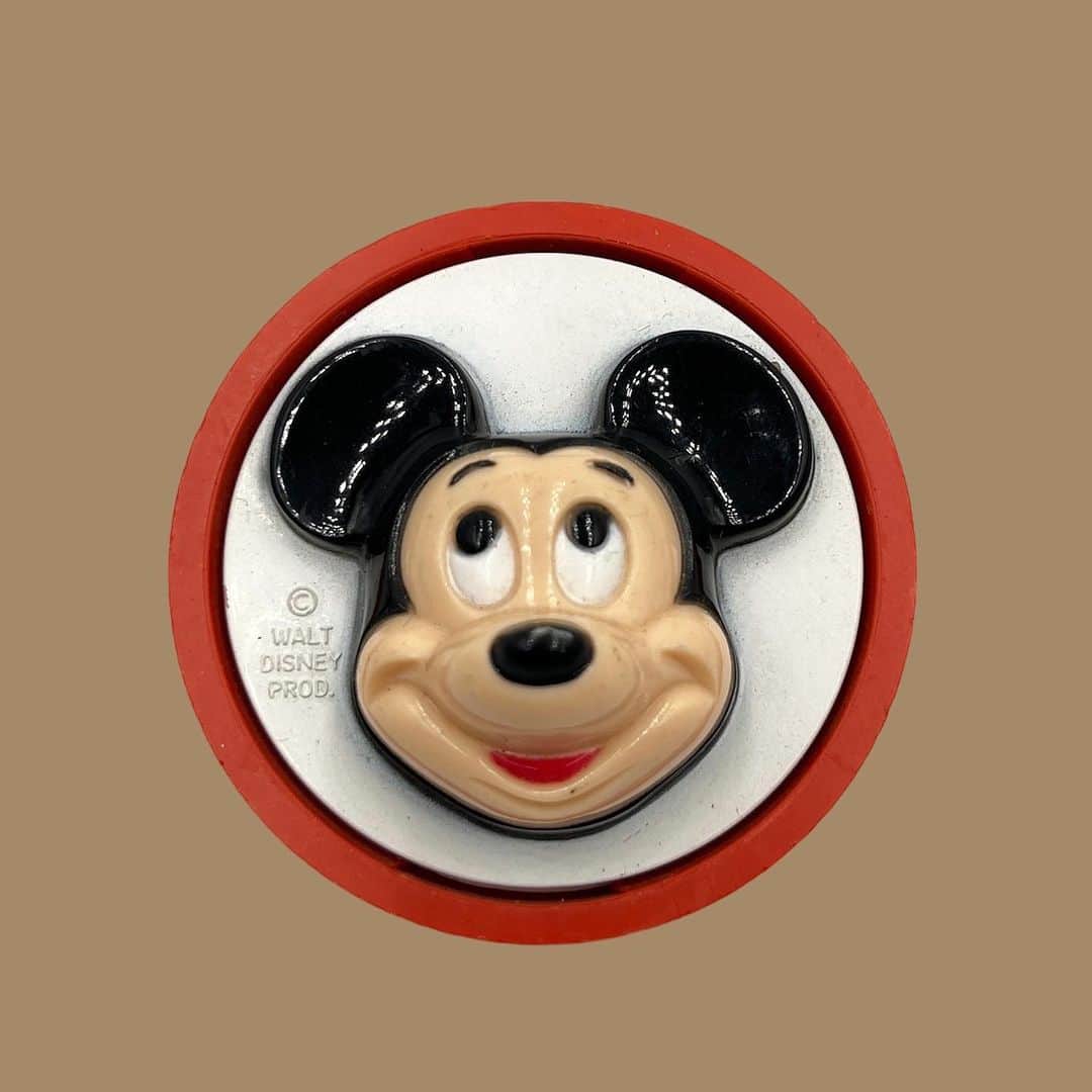 おもちゃやSPIRALさんのインスタグラム写真 - (おもちゃやSPIRALInstagram)「Vintage Mickey Mouse Night Light入荷しました！  優しく光ります✨」9月6日 16時14分 - spiral_toy