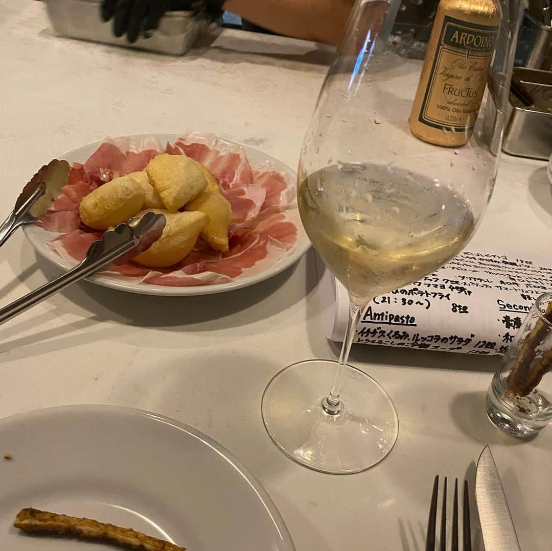 宮本あかりさんのインスタグラム写真 - (宮本あかりInstagram)「🍷🍽️」9月6日 16時21分 - akari_.miyamoto