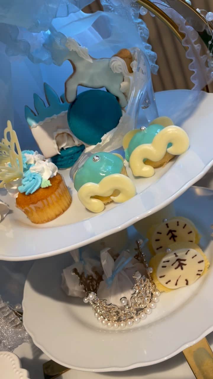 坂口渚沙のインスタグラム：「可愛いが詰まってる🥰 #cafeeve  #アフタヌーンティー  #ヌン活」