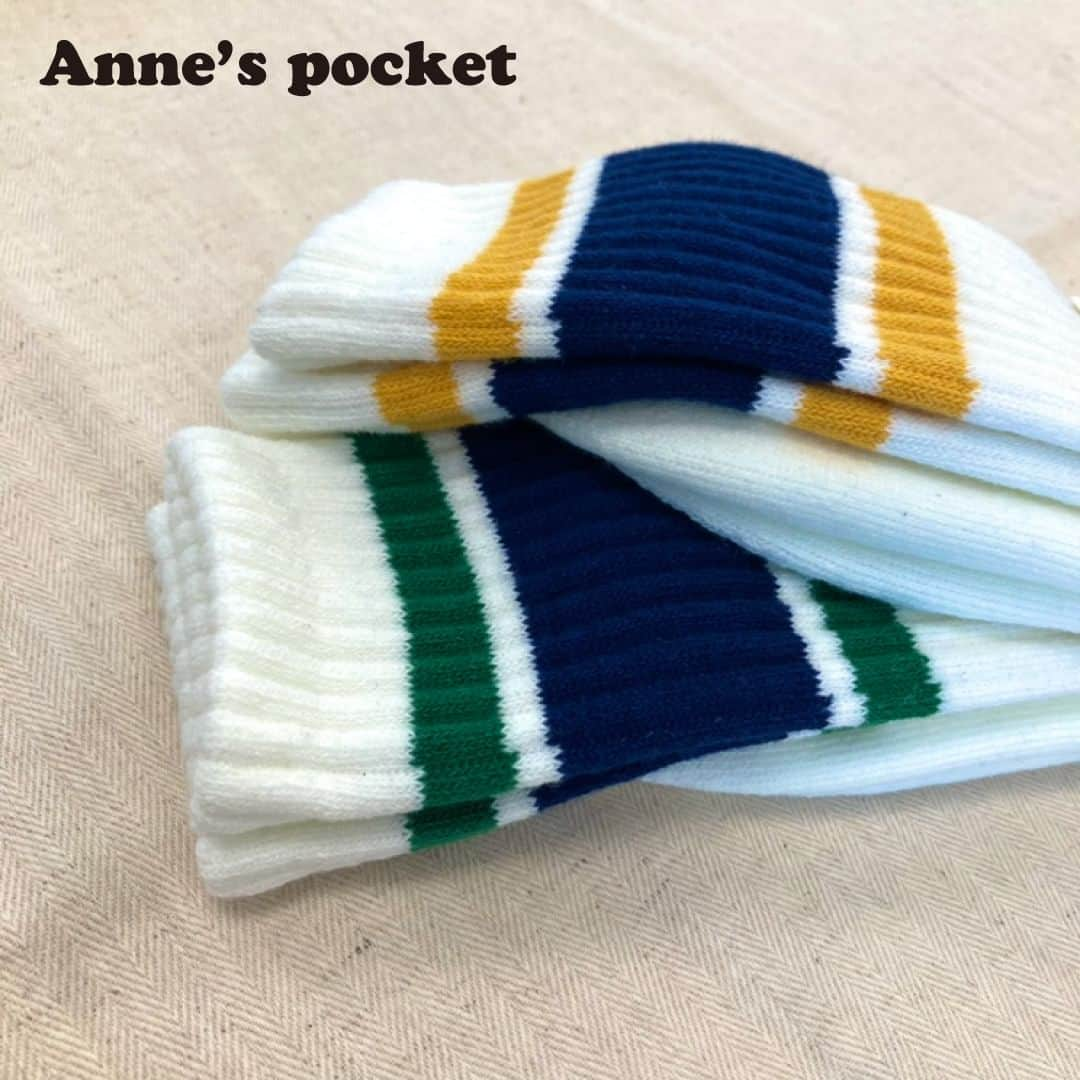 シャンブルオフィシャルさんのインスタグラム写真 - (シャンブルオフィシャルInstagram)「Anne’s pocketから秋の新作靴下のご紹介です🧦  シャンブルオリジナルブランドAnne’s pocketの靴下。 プレッピーなスタイルや、カジュアルコーデのアクセントに最適なアイテムです。  気になった方は、是非シャンブル店頭でお手に取ってご覧ください👓 皆様のご来店をお待ちしております♪  靴下　税込539円  #シャンブル #chambre #シャンブル購入品 #靴下 #annespocket #アンズポケット #アンポケ #ワードローブ #アクセント #足元倶楽部 #足元くら部 #足元コーデ #ソックス #おしゃれ好き #靴下好きな人と繋がりたい」9月6日 17時00分 - grchambre