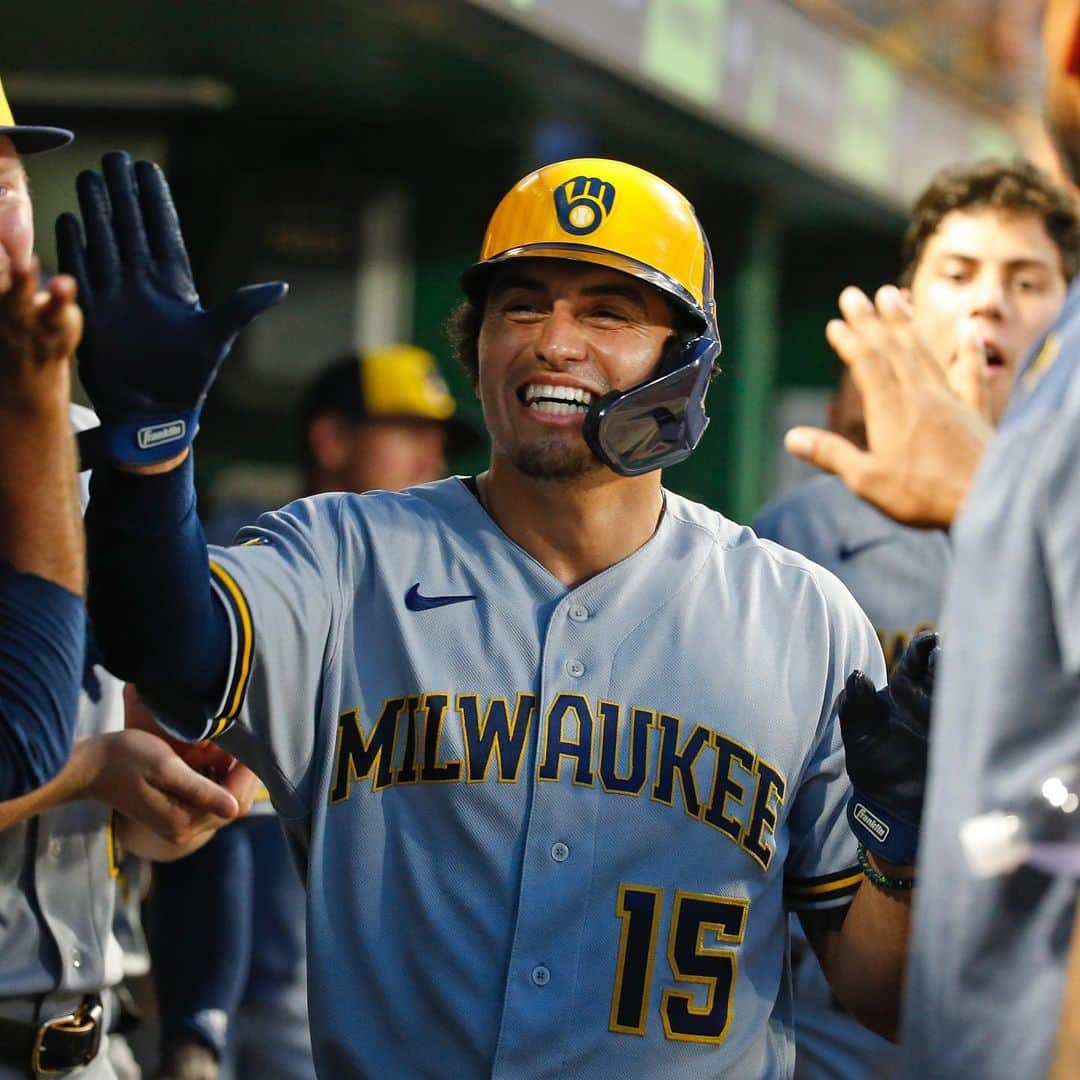 ミルウォーキー・ブルワーズのインスタグラム：「A 6️⃣-RUN INNING ‼️」