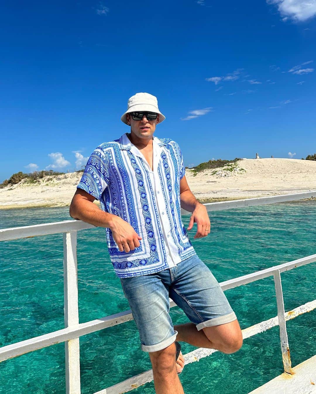 ジュリアン・カンのインスタグラム