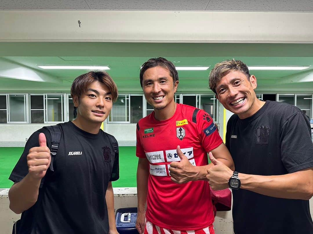 那須大亮さんのインスタグラム写真 - (那須大亮Instagram)「サッカー仲間⚽️  浦和レッズ時代苦楽を共にしたモリと明治大学サッカー部で共にトレーニングした木村選手‼️  こんな形でピッチで出会うとは思わなかったけど笑  人生何があるか分からないと改めて感じた瞬間でした✨  #いわてグルージャ盛岡  #那須大亮  #愛媛fc  #木村卓斗  #森脇良太」9月6日 9時41分 - nasudaisuke_official