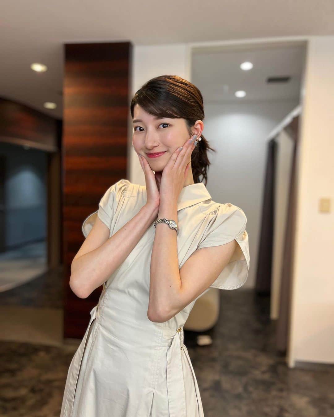 吉村恵里子さんのインスタグラム写真 - (吉村恵里子Instagram)「・ おはようございます。 前髪をすこ〜し切ってスッキリです✂️ (2枚目が切る前)」9月6日 9時42分 - yoshimura_eriko