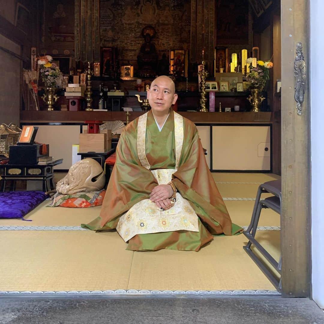 小林尊のインスタグラム：「栁澤住職 Yanagisawa high priest 🙏🌞 Nagano city, Nagano, #hometown」