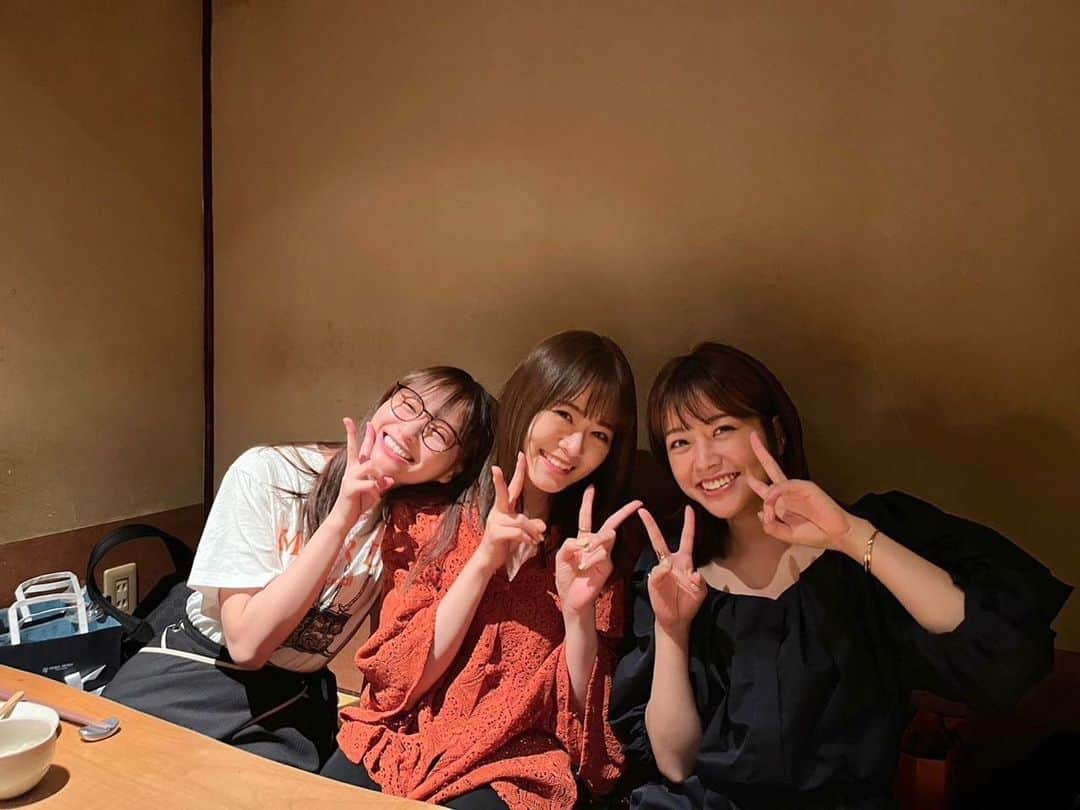 山崎怜奈さんのインスタグラム写真 - (山崎怜奈Instagram)「. 大切な人たち。美味しいごはん。本当はもっとある！ 愛おしい夏の日々を思い出しながら、9月も頑張ります🥹  ■ 9月6日(水) 13:00〜TOKYO FM 「山崎怜奈の誰かに話したかったこと。」 ■ 9月6日(水) 21:00〜Abema 「ABEMA Prime」MC回 生放送が4時間！よろしくお願いします🪷」9月6日 10時27分 - rena_yamazaki.official