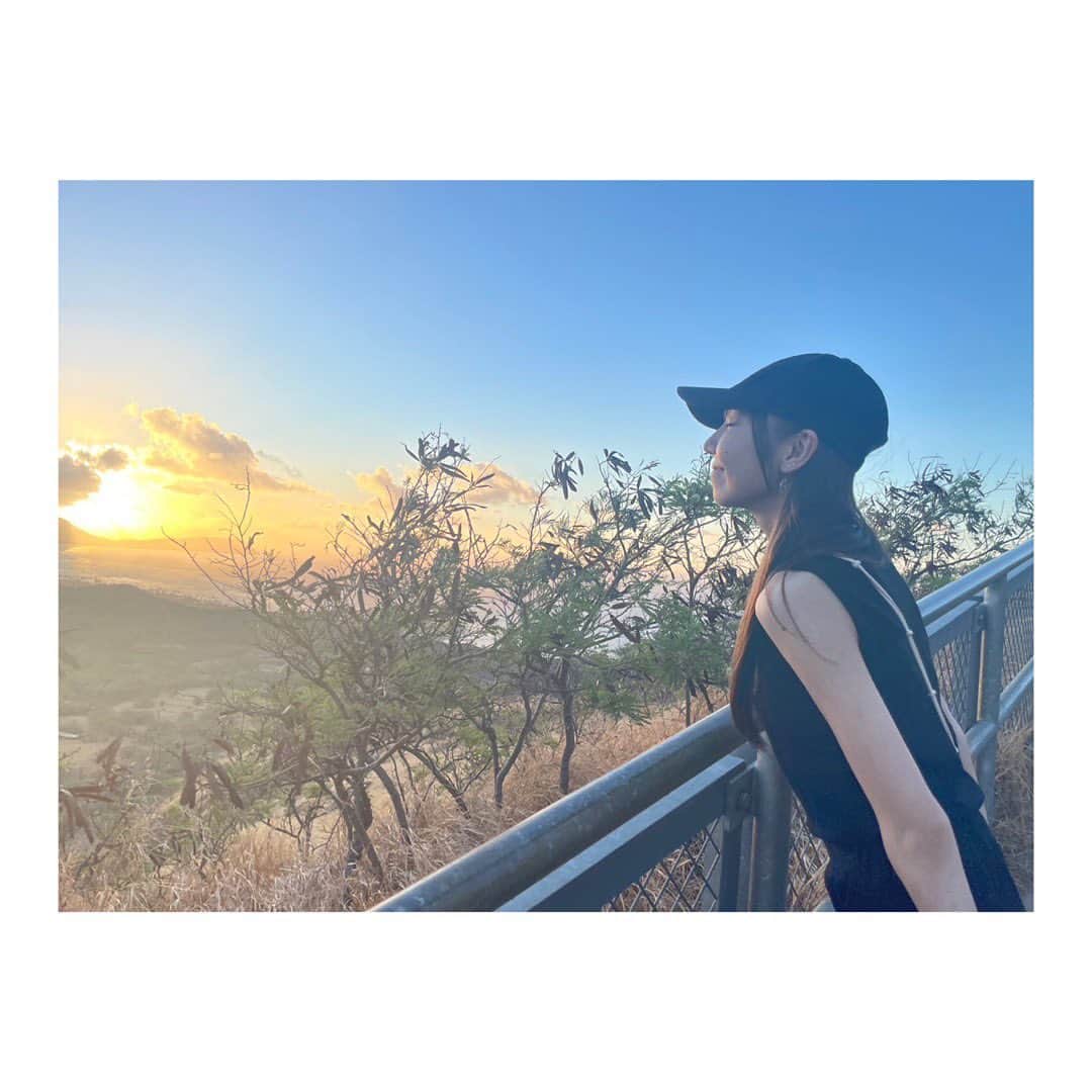 小西杏優のインスタグラム：「朝日が綺麗だった☀️ . . . .  #ハワイ  #ダイヤモンドヘッド  #instagram  #instagood」