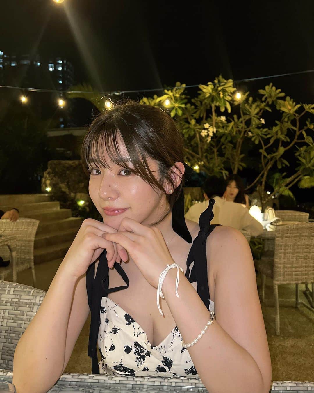 のインスタグラム：「. セブのホテルにあるバーが最高だった🍸」