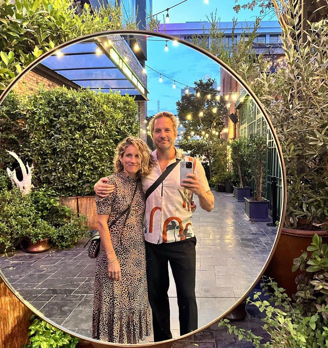 ライアン・ハンセンのインスタグラム：「Happy Birthday to the girl I’ve been in love with since high school. @amyhansen31 you are the most incredible human and I’m so honored to be your husband and dad to our 3 beautiful girls.  Go NORSEMEN!」