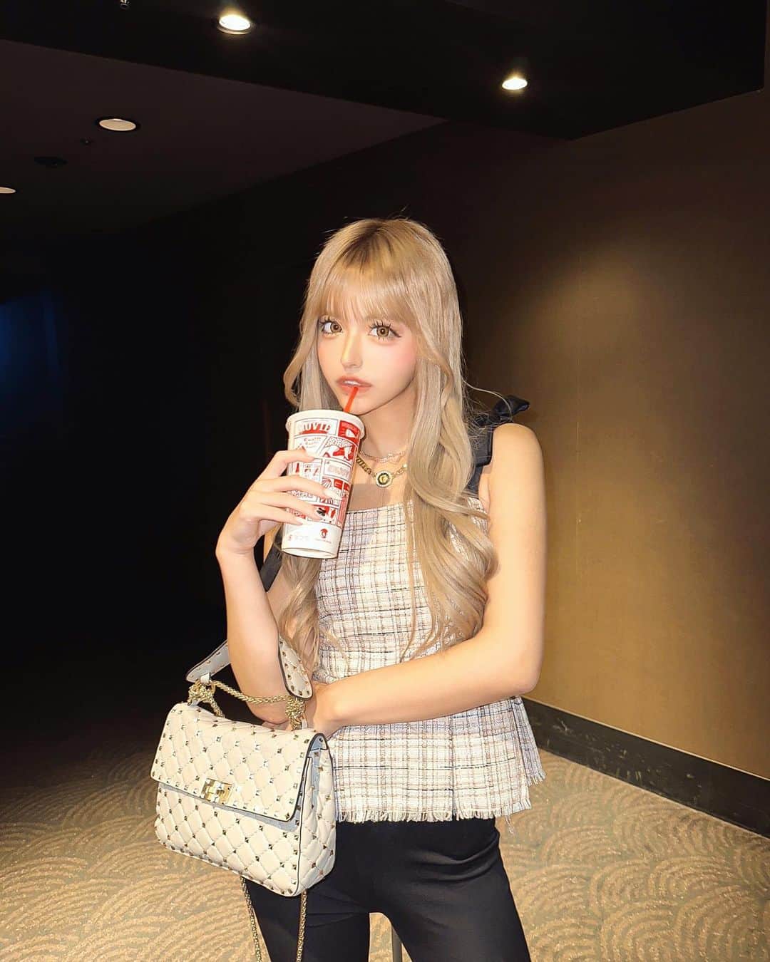 アンジェリカのインスタグラム：「Barbie🎀🩷🎥見に行ってきたん♡♡ ━━━━━━━━━━━━━━━ マツエク👀最近綺麗って褒められるからうれぴ @lapis_emi ♡♡ 𝐓𝐡𝐚𝐧𝐤 𝐲𝐨𝐮🪐🫶🏻🩷」