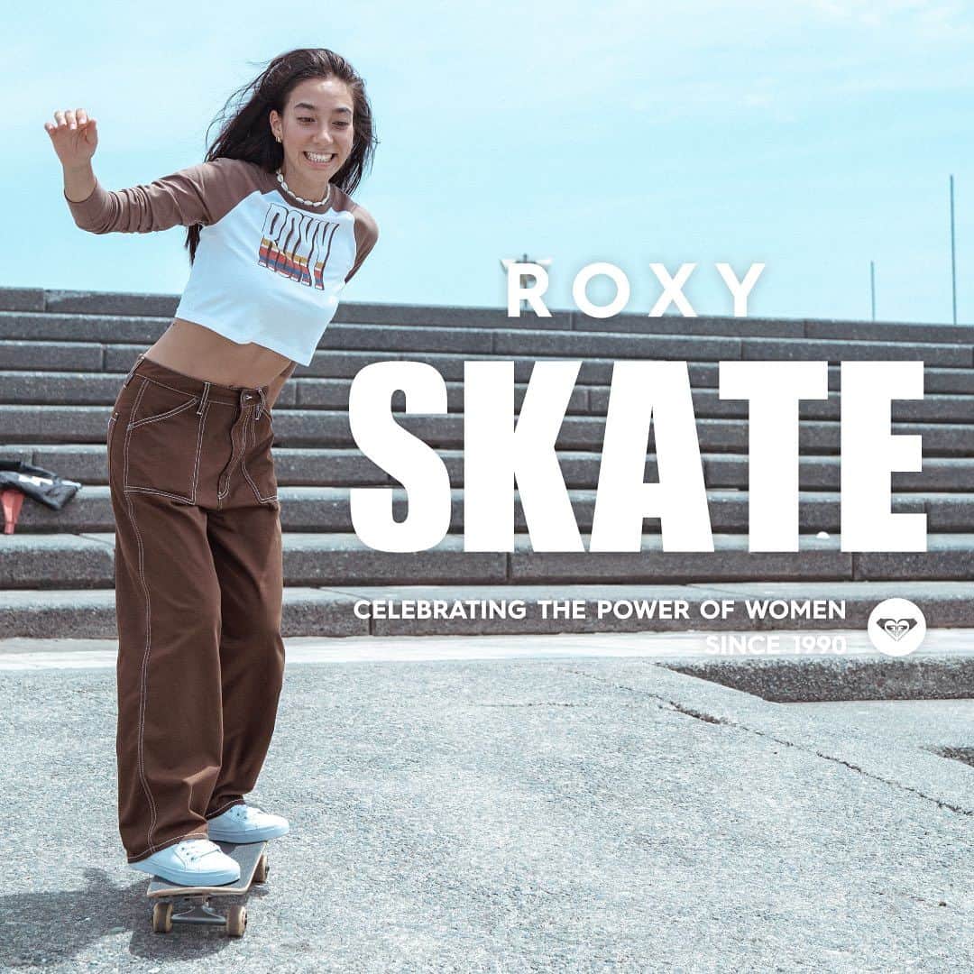 ROXY JAPANのインスタグラム：「Skate @louforlouise   ガールズスケーターに向けた23FALLコレクションは、スケートボードデザインのロゴとデイジーをポイントにセットアップ出来るフリースアイテムを豊富にラインナップ。ベストやスタジャンで、夏の終わりから冬までスケートを楽しんでもらえるコレクションです。」