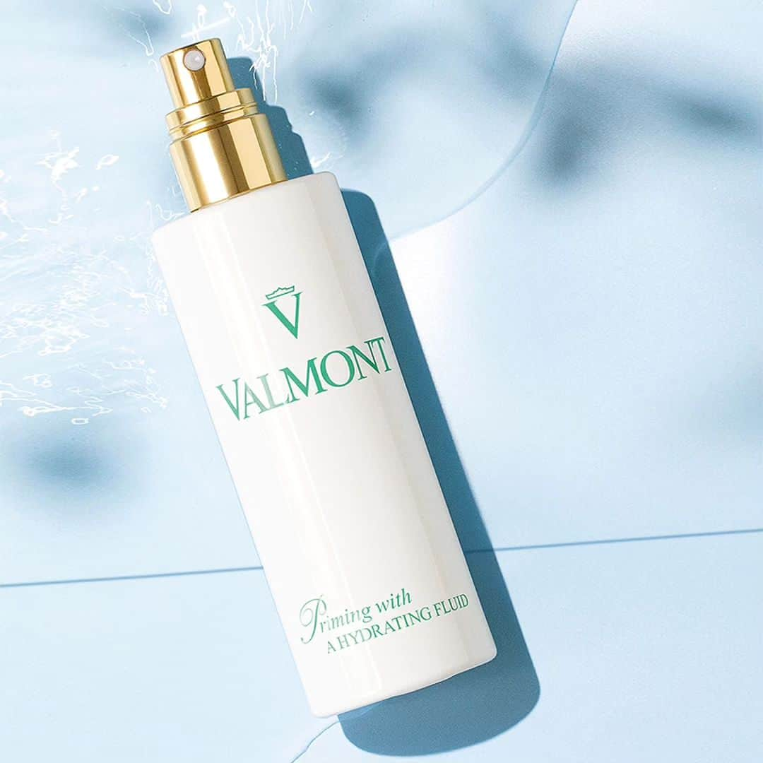 MILLEPORTEのインスタグラム：「クリニック発、洗練のプレミアムケアをあなたに。 Valmont on ミレポルテ スイスのレマン湖を見下ろすモントルーの地に佇むヴァルモンクリニックで1905年に設立され、恵まれた自然と最新技術を駆使するプレミアムケアで長年支持される老舗コスメブランド「VALMONT（ヴァルモン）」。完璧なお肌のためのスキンケアルーティンに、ぜひセラムや化粧水を取り入れて、その効果をご実感ください。 #ヴァルモン #VALMONT #スイス #スキンケア #エイジングケア #プレミアムケア #おうちスパ #エステ級 #老舗ブランド #美容クリニック #セラム #美容液 #化粧水 #毛穴ケア #保湿ケア #ラグジュアリー #ラグジュアリーモーメント #ラグジュアリーブランド #ブランド #MILLEPORTE」