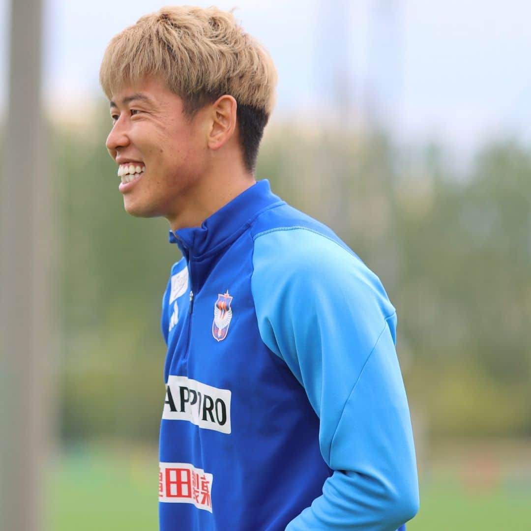 アルビレックス新潟さんのインスタグラム写真 - (アルビレックス新潟Instagram)「選手の練習風景をお届け❣ 今日の三人目は #谷口海斗 選手🌊 園長らしく元気に練習しています🎶　　　 　　 何枚目の谷口選手が好きですか❓  #albirex #アルビレックス新潟」9月6日 13時30分 - albirex_niigata_official