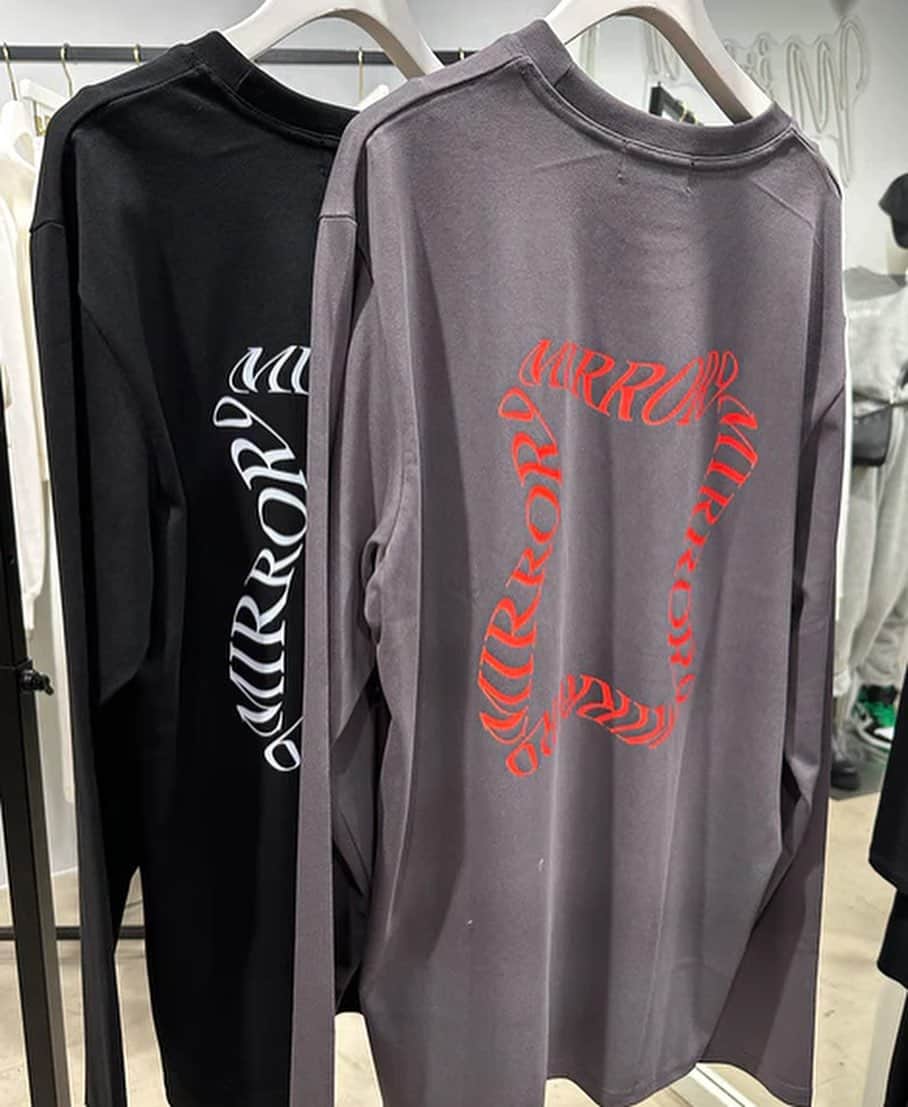 Select Shop MIRROR9さんのインスタグラム写真 - (Select Shop MIRROR9Instagram)「. 9/8(thu) 20:00 START NEW ARRIVAL ✔︎ Liam long sleeve Tshirts/2color ¥12,100(tax in)   size/M L XL  model 158cm   #MIRROR9 #ミラーナイン」9月6日 18時00分 - mirror9official