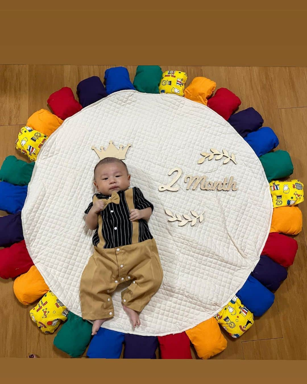 金杉由香さんのインスタグラム写真 - (金杉由香Instagram)「.  🤍2month Birthday🤍  体重 5080ｇ⇒6000ｇ  最近はよく喋ってよく笑う陸晴君☀️ たくさん喋ってたくさん笑う子になりそう🤣🤍 顔立ちもはっきりしてきました🙆‍♀️  .  #ビッグベイビー #1ヶ月検診 #1ヶ月 #1month #Birthday」9月6日 14時39分 - kanasugiyuka