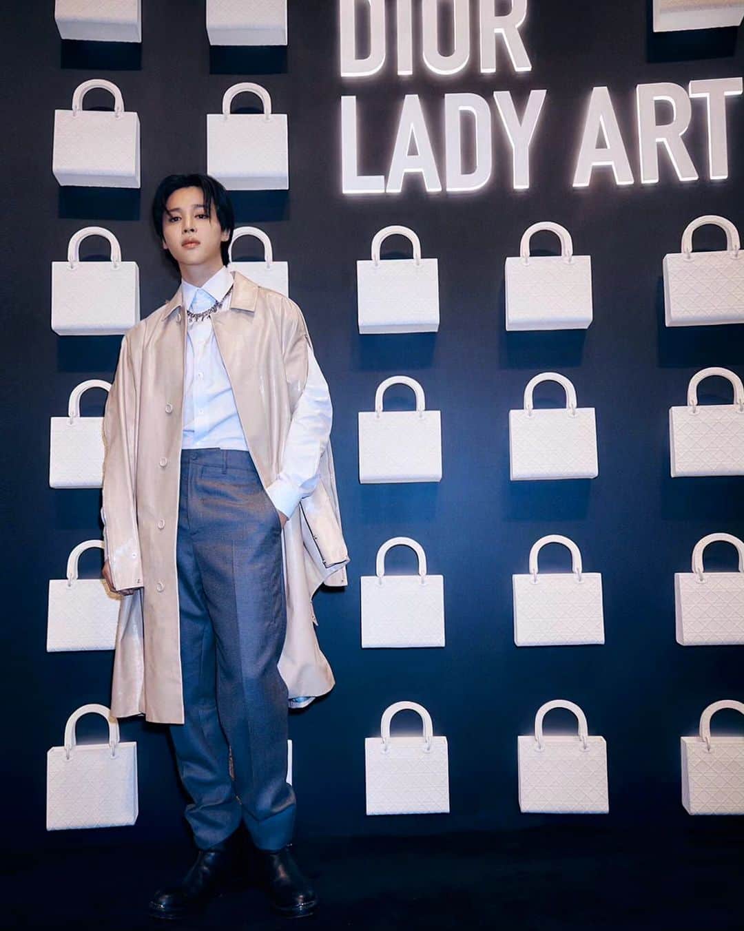 JIMINのインスタグラム：「#dior #ladydior」
