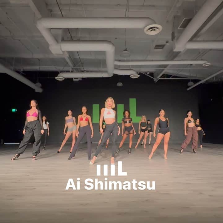 Ai Shimatsuのインスタグラム：「AI SHIMATSU  Tuesdays @ 5:45pm  Sign up now on The Movement Lifestyle App!  #mL #movementlifestyle #beginagain」