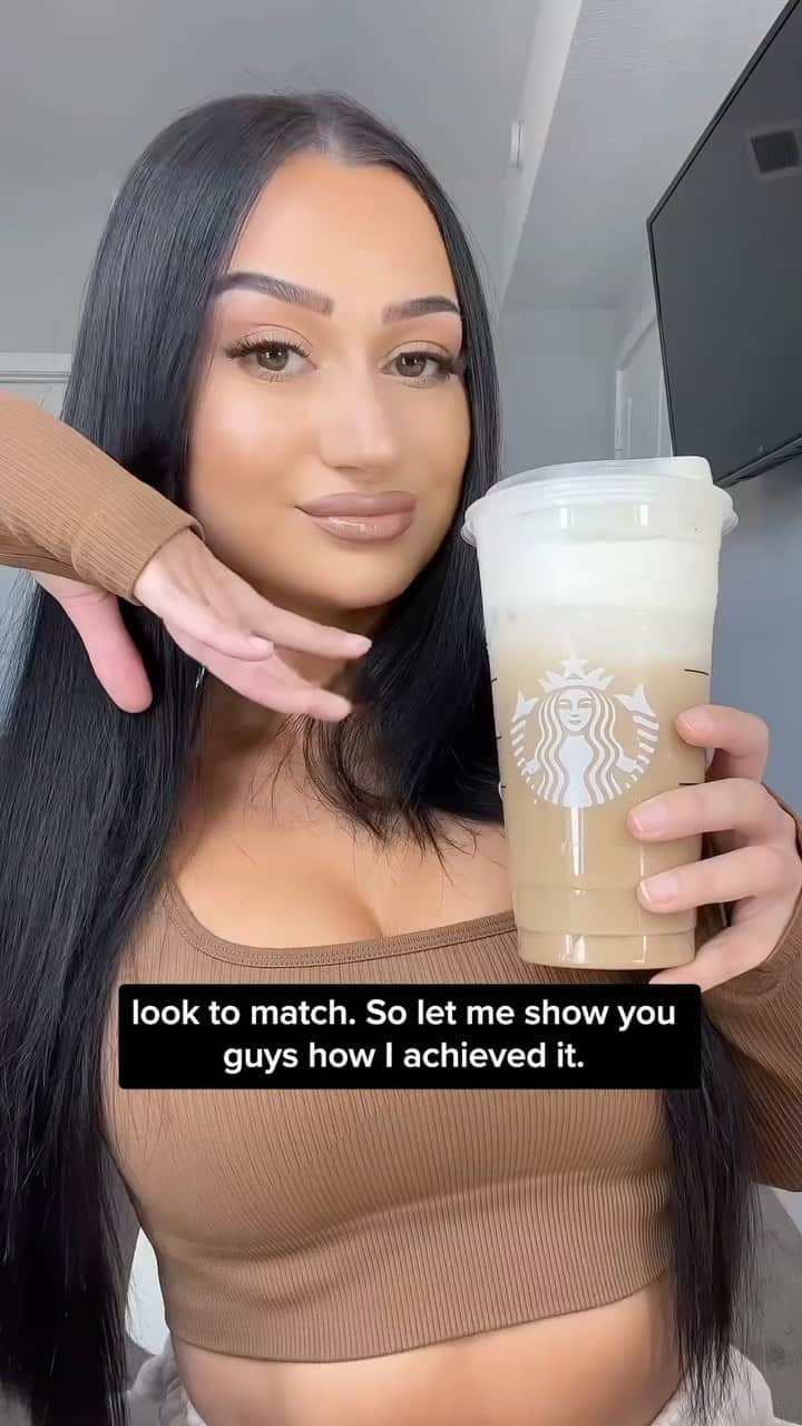 Starbucksのインスタグラム：「This is your sign to match your makeup to your fall drink. 🍂 Created with @lamiadagher」