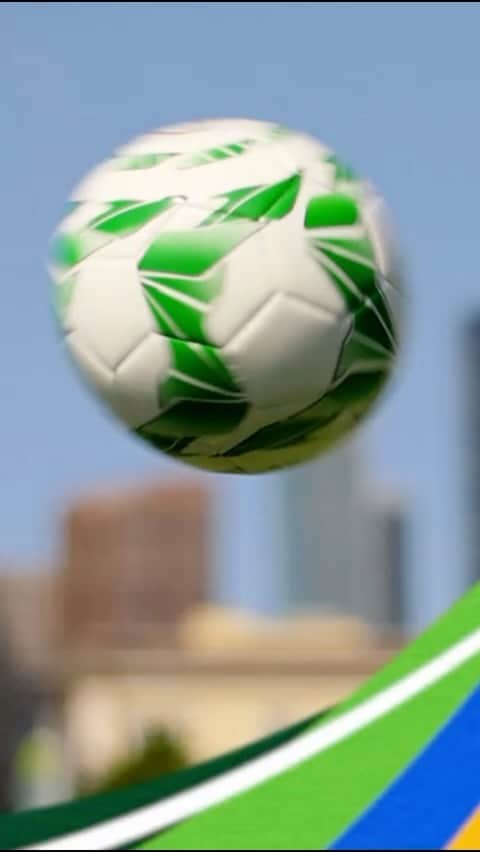 のインスタグラム：「Siempre con la mejor energía, en la cancha y en el motor #QuakerState #EnergizeYourEngine #patrocinado  Always bringing the energy, in the engine and on the pitch. @QuakerState #sponsored」