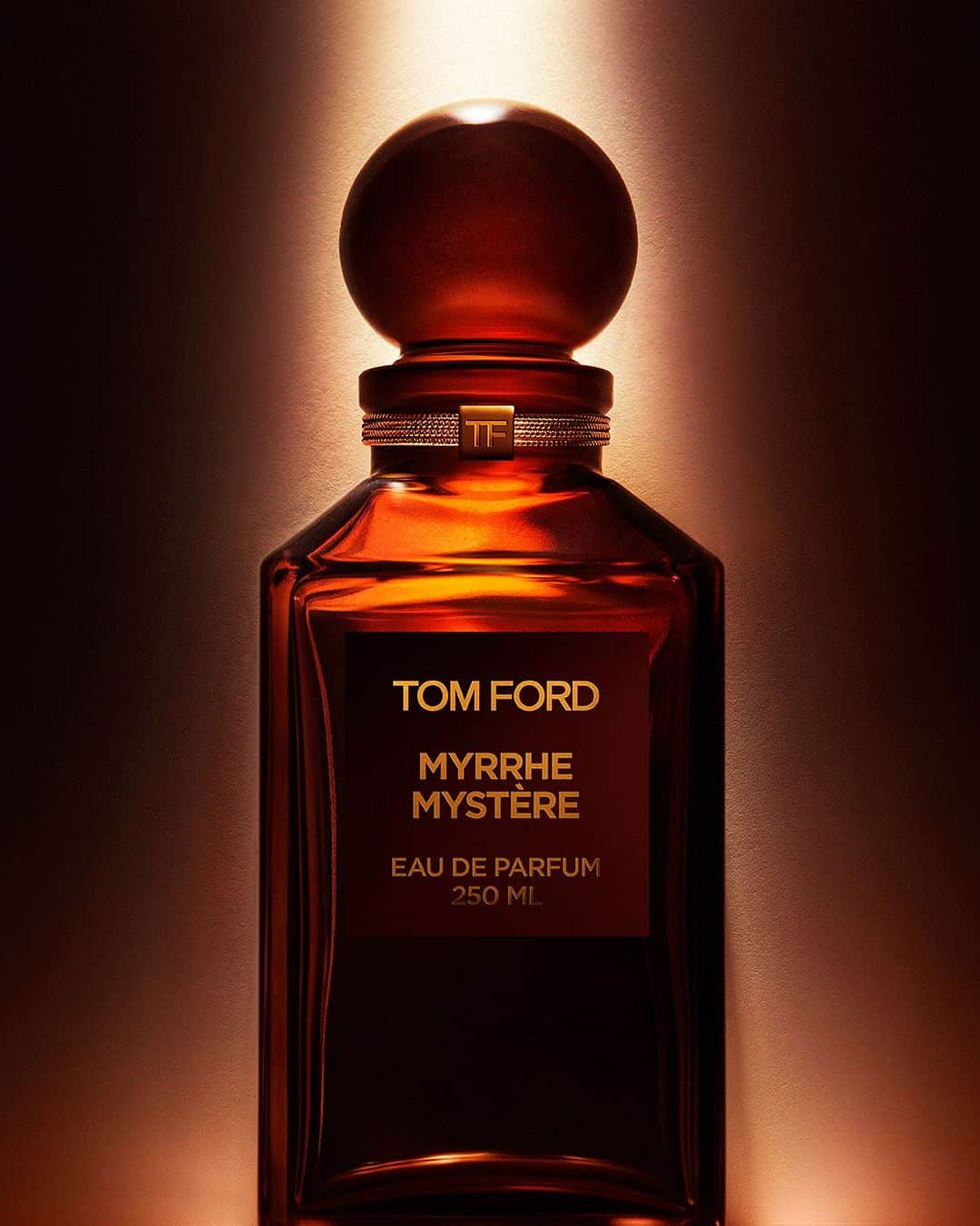 トムフォードのインスタグラム：「INTRODUCING MYRRHE MYSTÈRE.   A GROUNDING WOODY AMBER SCENT.   #TOMFORDBEAUTY #TOMFORD」