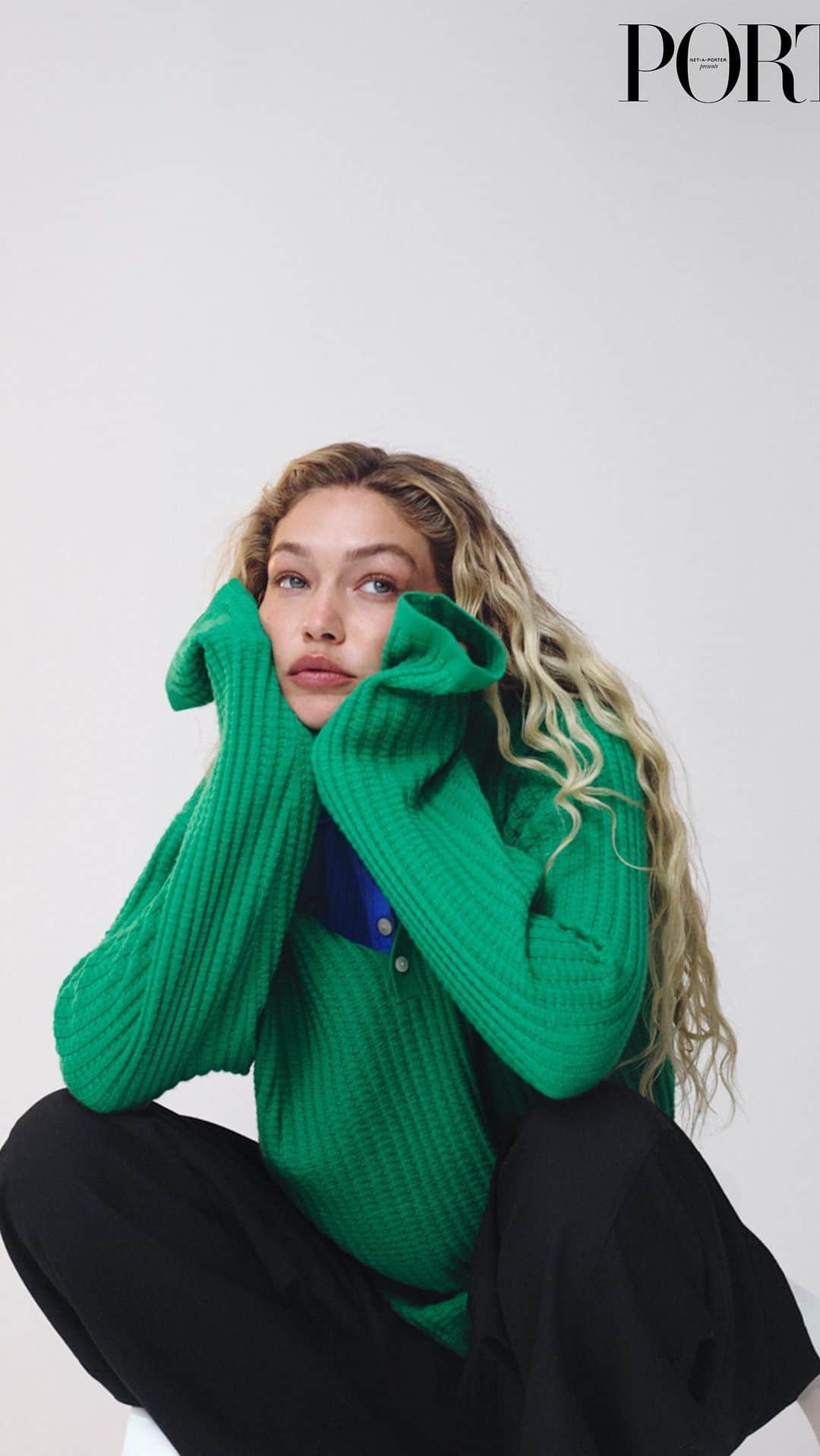 Carolina Gonzalezのインスタグラム：「💚G I G I💚 Fresh & Bare Faced @gigihadid for @netaporter  @guestinresidence  Hair #ShingoShibata  #MakeupByMe @cgonzalezbeauty  Assisted by @veronicagaona  Nails @naominailsnyc」