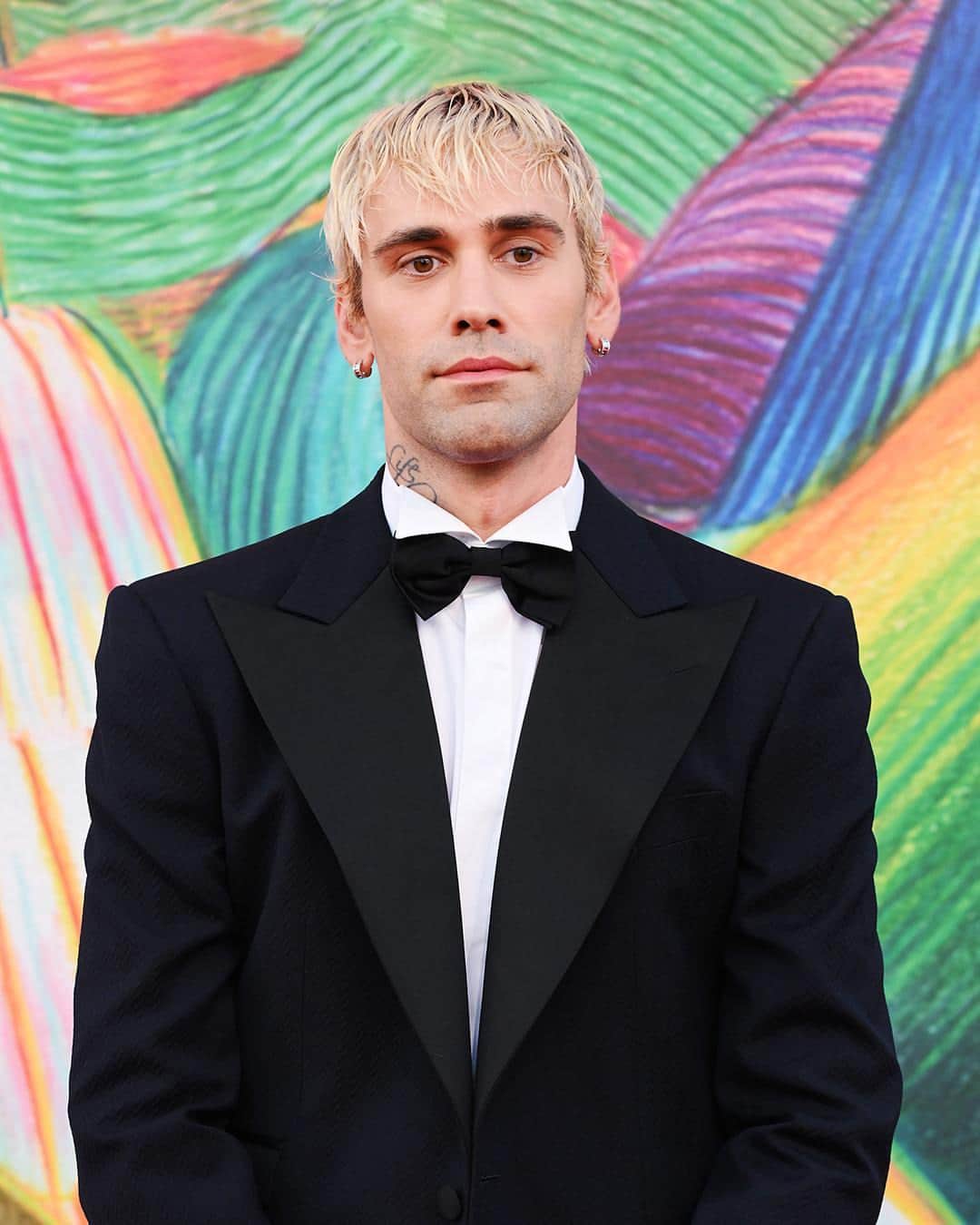 ダミアーニのインスタグラム：「Music is his first love, but he has a tooth for cinema as well.  @mrrainofficial is fascinated by Belle Époque Reel. This collection is inspired by the idea of cinema, turning it into a new contemporary, spontaneous and direct concept of visual creativity.  #DamianiBelleEpoqueReel #Damiani #Handmade #MadeinItaly #Venezia80 #FestivaldelCinemadiVenezia #MostradelCinemadiVenezia #VeneziaFilmFestival」