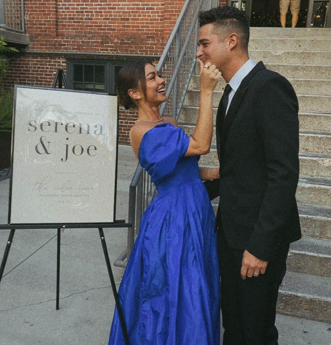 サラ・ハイランドさんのインスタグラム写真 - (サラ・ハイランドInstagram)「Weddings as the great Reverend Wells’ wife is 🤌🏼💋  Congratulations to the newlyweds! We love you both so much!」9月7日 2時16分 - sarahhyland