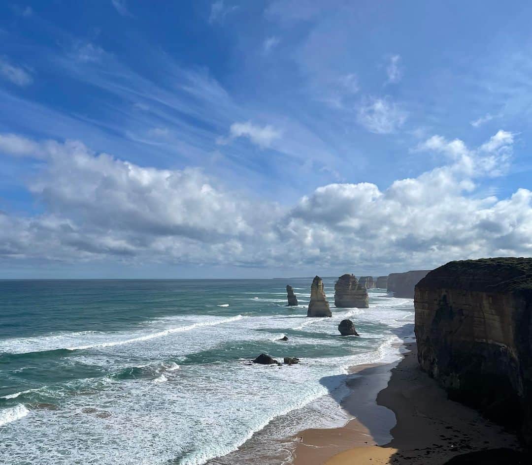 渡辺悠雅さんのインスタグラム写真 - (渡辺悠雅Instagram)「- 世界には想像を遥かに超える景色が沢山ある事に気付かされました。 生きるということは行動すること。  #Great Ocean Road #Australia #Melbourne」9月6日 17時34分 - yu7.w
