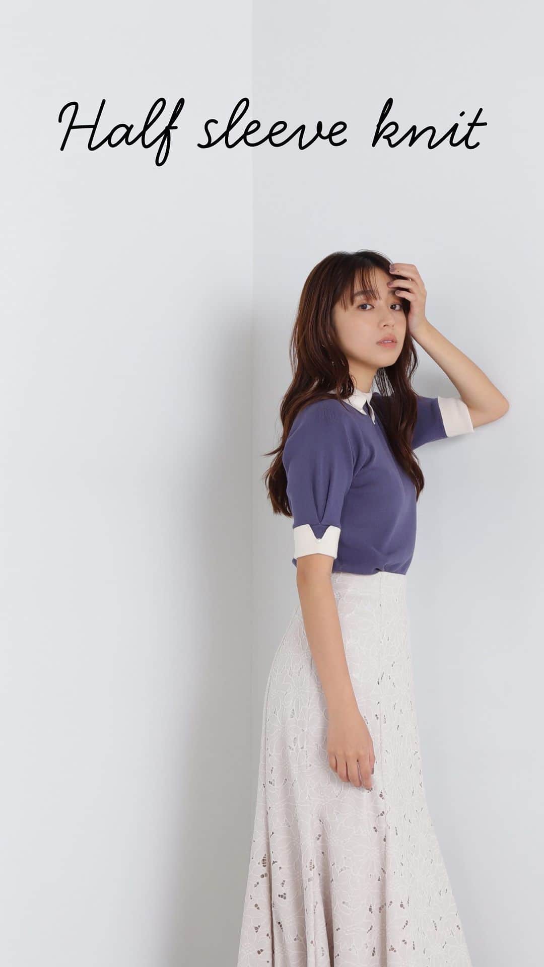NATURAL BEAUTY BASICのインスタグラム：「Half sleeve knit  まだまだ暑い今の時期にピッタリな 秋感を取り入れられる大注目のハーフスリーブニット🍁🍂  今年は豊富なラインナップ✨️✨️  ✔商品のラインナップはタグ付けをチェック🏷   #ニット #半袖ニット  #晩夏 #秋先取り #秋カラー  #秋コーデ #オフィスカジュアル #通勤コーデ #ワンピースコーデ #大人可愛い #カラーコーデ #着回しコーデ #きれいめカジュアル #ベーシックコーデ #ベーシック#ナチュラルコーデ #トレンドスタイル #シンプルコーデ #ナチュラルビューティーベーシック #naturalbeautybasic」