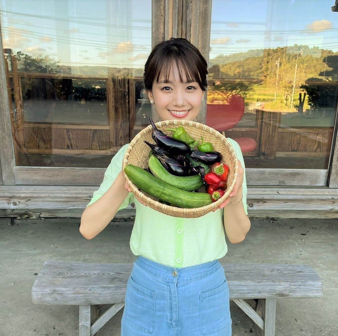 フジテレビ「めざましテレビ」さんのインスタグラム写真 - (フジテレビ「めざましテレビ」Instagram)「あす7日（木）の #めざましテレビ は… #井上清華 キャスターの企画「#やってセイカ！」🌟  全国初‼️ #無印良品 が手がけた古民家リノベ宿が先月千葉県にオープン✨「MUJI BASE KAMOGAWA」を井上キャスターが全力取材‼️  県内にはほかにも酪農体験🐄野菜収穫🥒かまど体験🍚など昔ながらの里山体験ができるところが‼️ 宿泊していた13人のファミリーとも交流してきましたよ❣️  お楽しみに〜☺️️」9月6日 18時11分 - mezamashi.tv