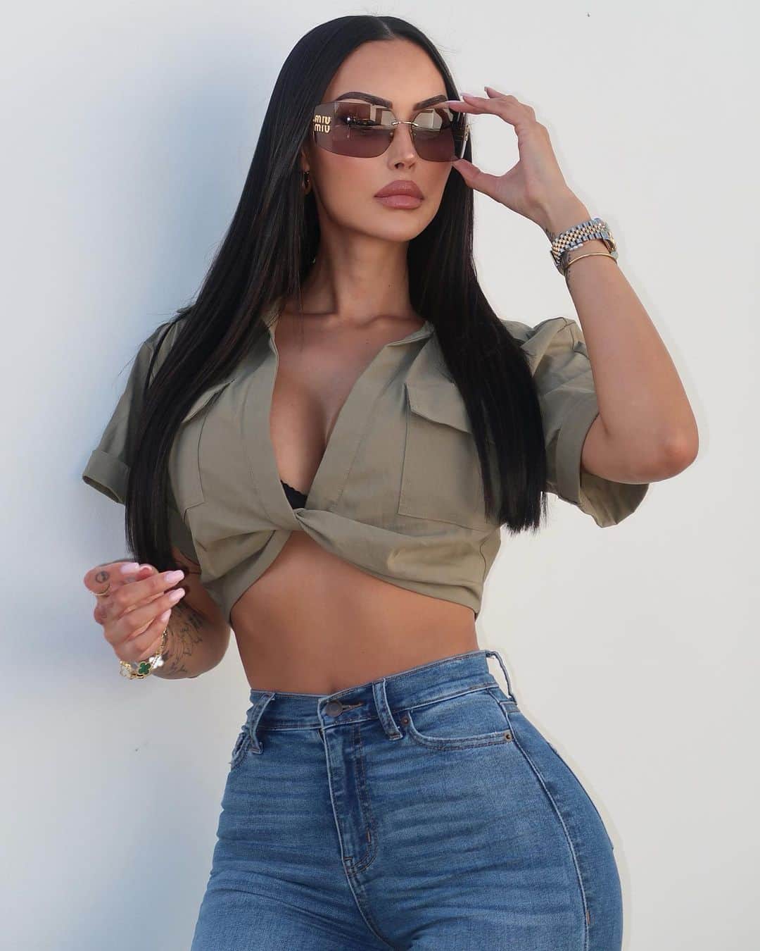ANNELESE MILTONのインスタグラム：「Hit my line」