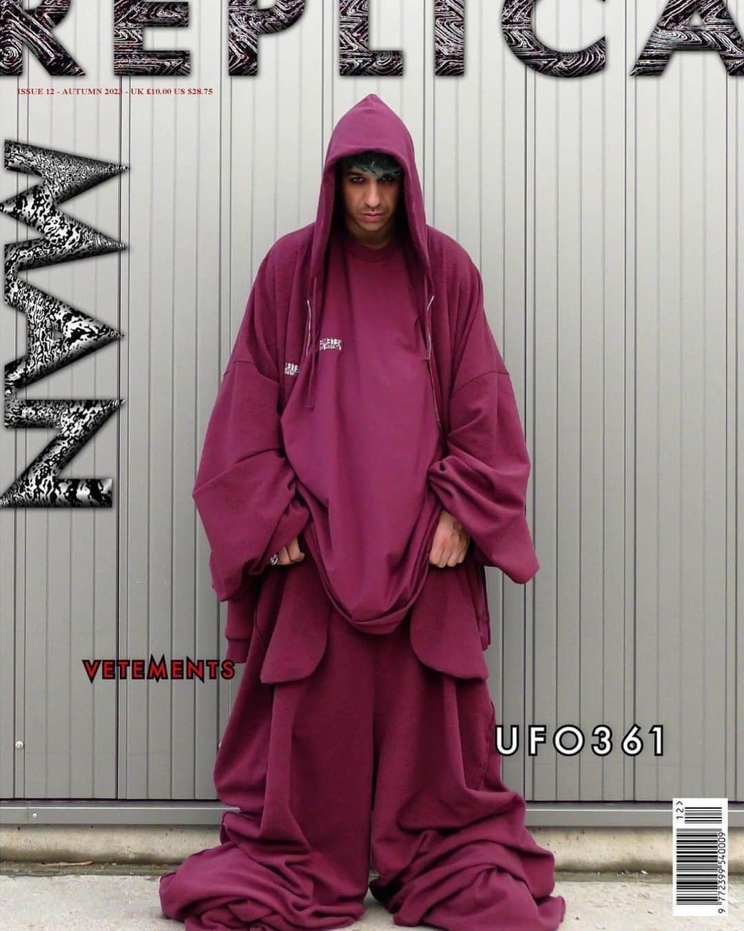 ヴェトモンのインスタグラム：「@ufo361 wears VETEMENTS 16XL by Guram Gvasalia @gvasalia FOR @replicamanmagazine @reeditionmag」