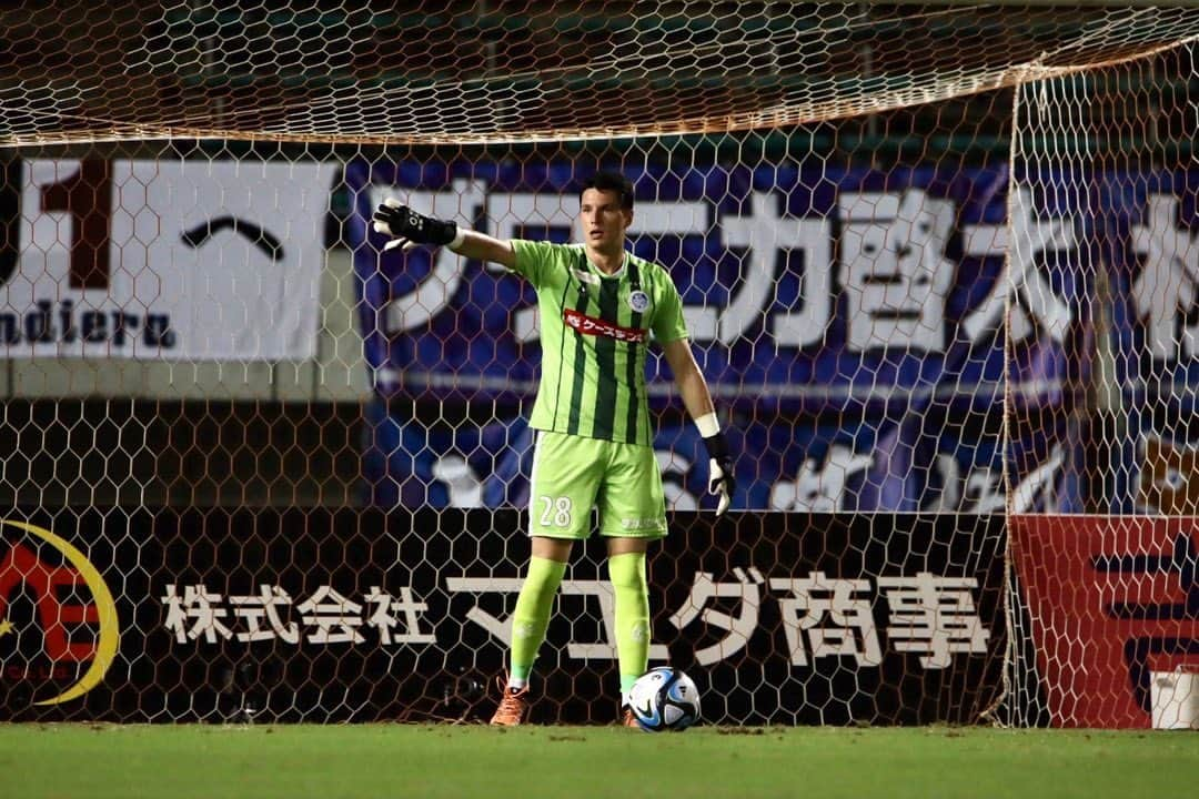 山口瑠伊さんのインスタグラム写真 - (山口瑠伊Instagram)「Focused for next game 🐉  #mitohollyhock  #水戸ホーリーホック #gk」9月6日 18時45分 - yamaguchi_louis