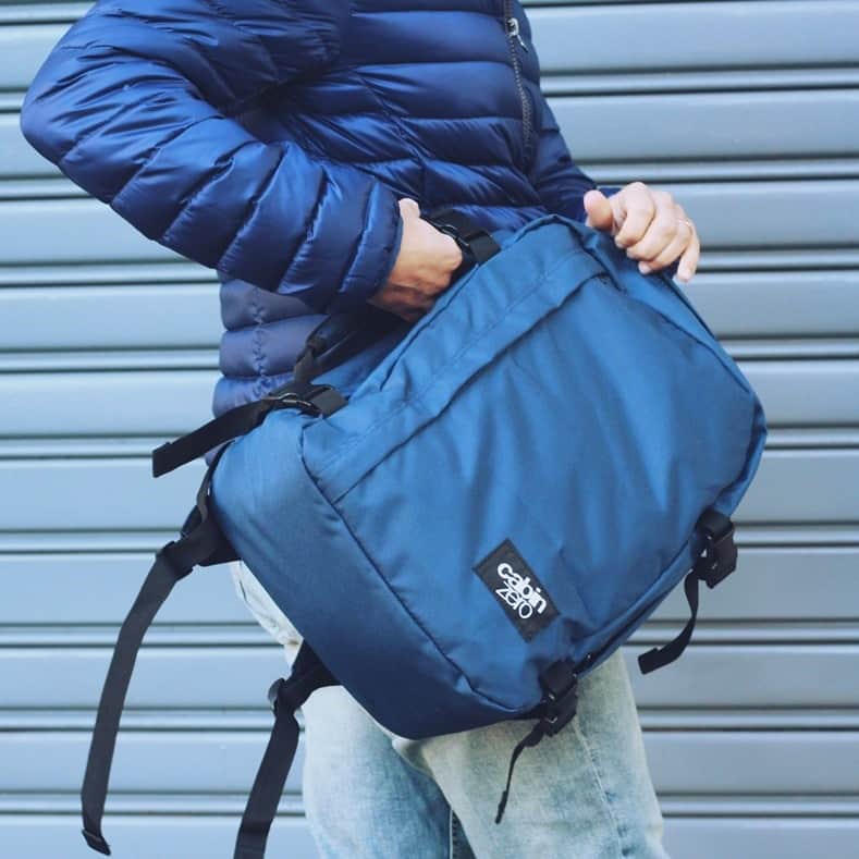 CABINZEROのインスタグラム：「🛫 Fly hassle-free with this under-seat-approved backpack designed exclusively for Wizz Air, Ryanair and others.  Experience superior functionality and style on your next journey.  🛍 Link in bio  Photo by @‌raffaella _catania  #CabinZero #Travel #backpack #packing #Zerohassletravel」