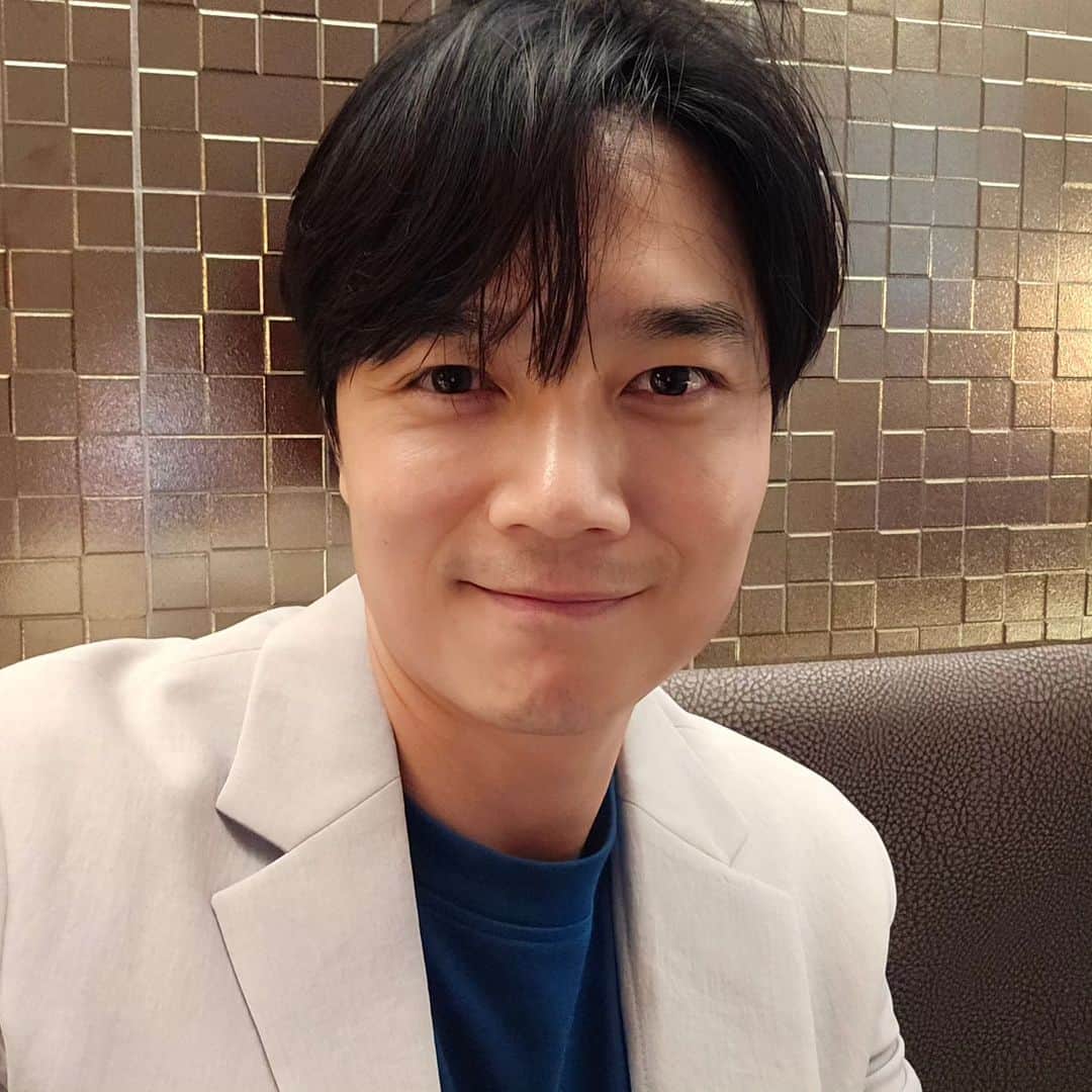 ソ・ドヨンのインスタグラム：「곧 만나요!^^ . #청담동#달리자」