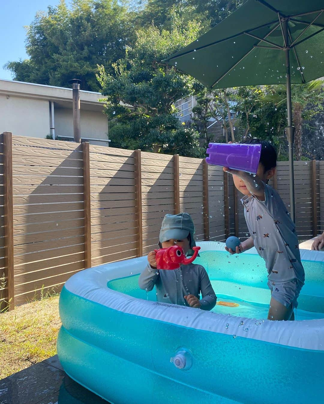 青木育日さんのインスタグラム写真 - (青木育日Instagram)「️🍹 ⁡ 夏の載せ忘れを色々。お盆の広島での想い出🍁 ⁡  1 ヒルトン広島で🥂 ⁡ 2 @graceclassofficial  白のセットアップは この夏1番のお気に入り🫶 ⁡ 3 妹宅で庭プール ⁡ 4 ヌマジ交通ミュージアムの広場 一番かっ飛ばしてた要注意人物🚲⚠️ ⁡  数年振りに高校時代の友人たちに 会えたりもして🫶(写真撮り忘れた) ⁡ 帰りは大雨で帰れなくなったりもしたけれど 充実の帰省でした💗 ⁡ 次帰れるのはいつかな💭 ⁡ ⁡ #広島帰省」9月6日 19時05分 - ikuhiaoki