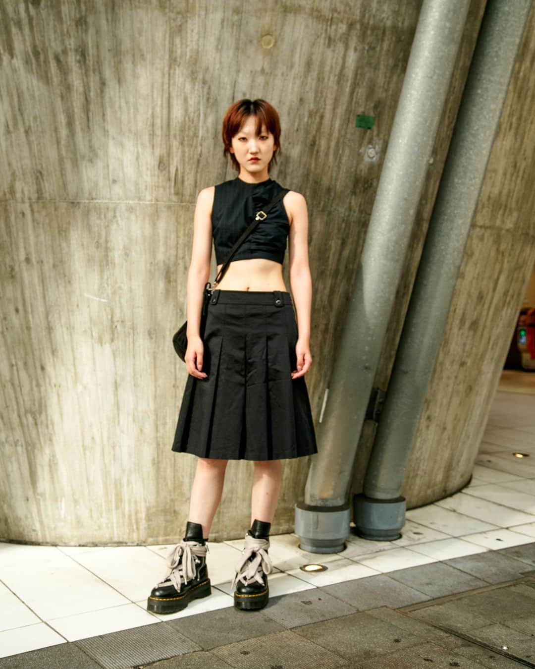 のインスタグラム：「.  凪 Nagi(@__nagill)  20歳・モデル  tops #ガニー #ganni pants #古着(ユーズド) #used boots #リックオウエンス #rickowens× #ドクターマーチン #drmartens   #fashionpress #fashionpresssnap」