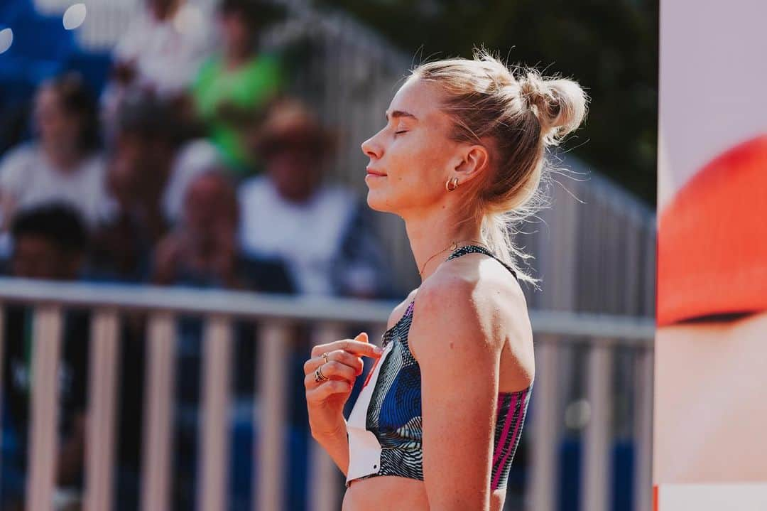 エレナー・パターソンのインスタグラム：「Another comp just around the corner = Brussels Diamond League this Friday 💎✈️」