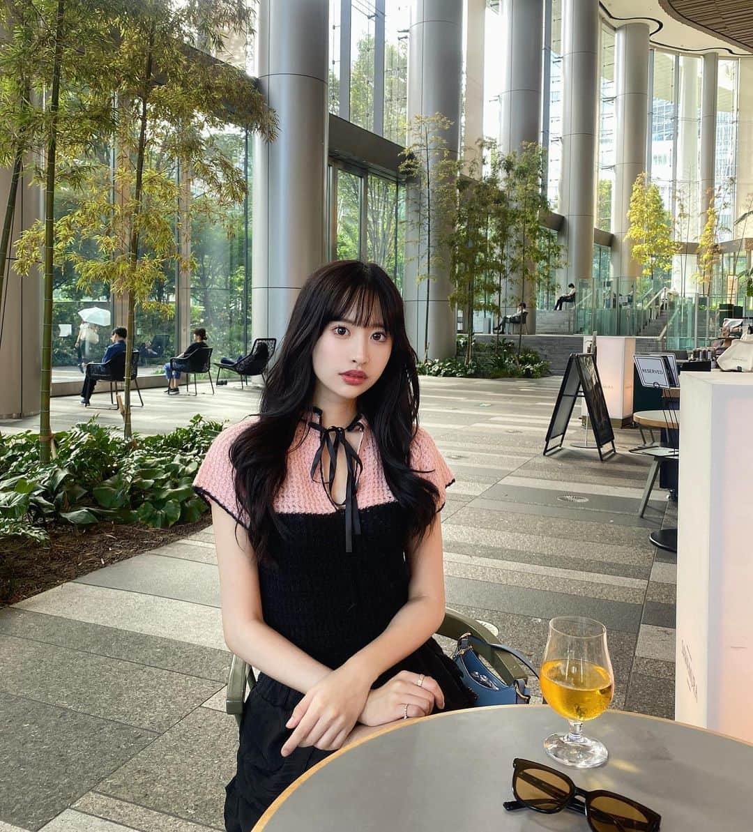 藤川らるむのインスタグラム：「お昼から飲むお酒が好き」