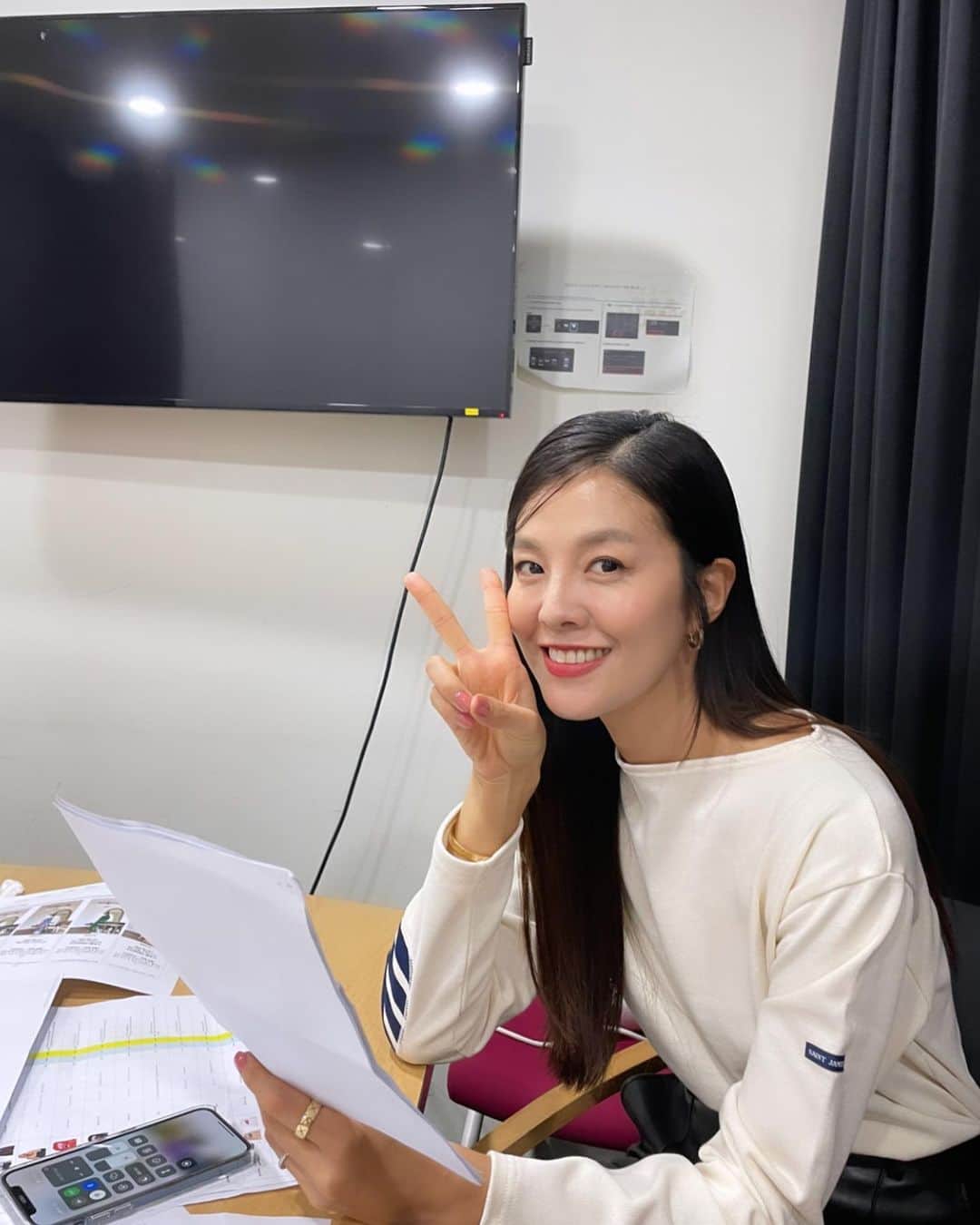 キム・ソンウンのインスタグラム：「매주 수요일 저녁8시 cj모바일 라이브에서 만나요😍 @cjonstyle_liveshow」