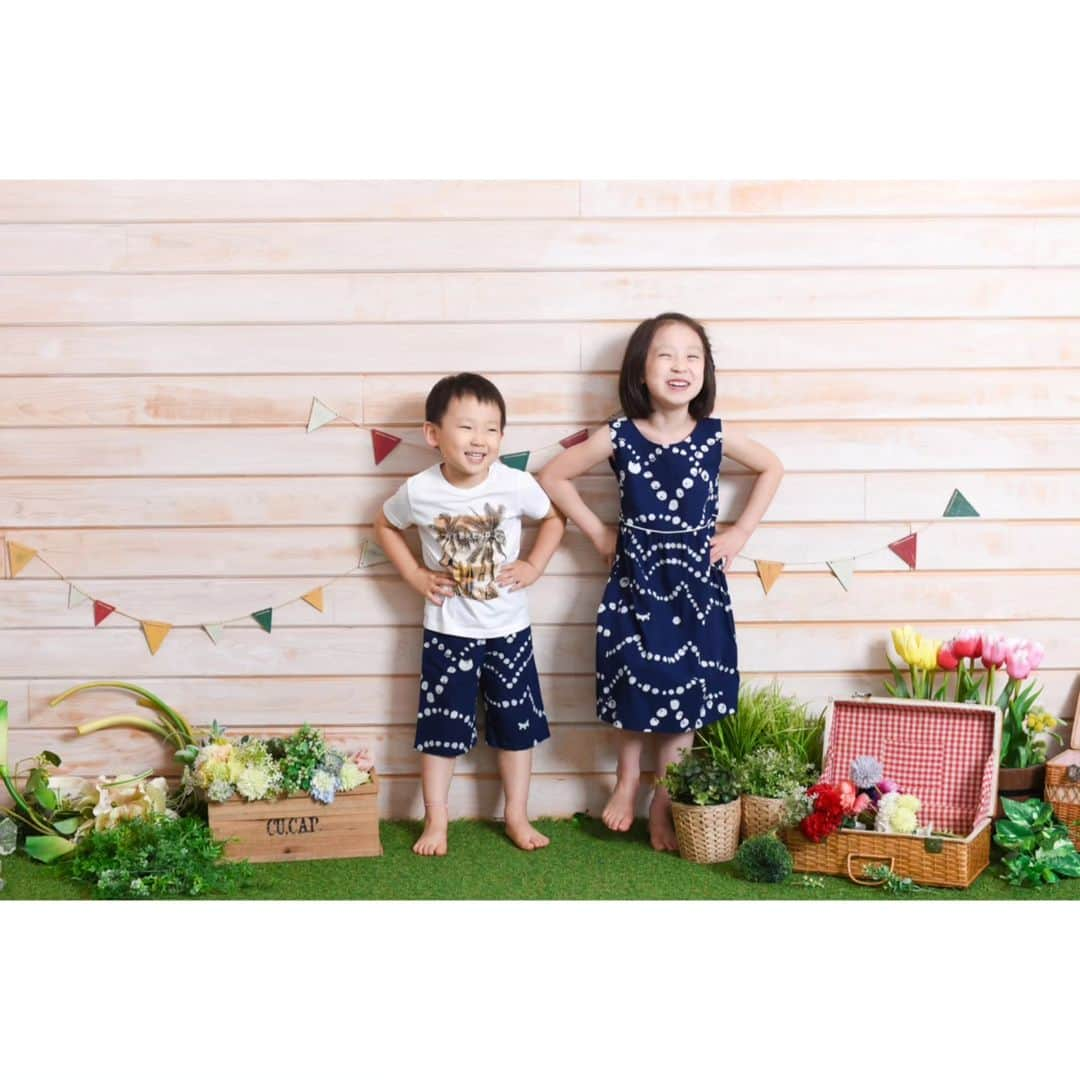 Photo Studio178さんのインスタグラム写真 - (Photo Studio178Instagram)「今年も元気モリモリ👧👦 お誕生日撮影☺️  成長をふりかえる📷️ →→→  ✽.｡.:*・ ✽.｡.:**⁣ ⁣ アットホームな ファミリーフォトスタジオ✨  https://17hachi.com⁣ ⁣ #お誕生日撮影 #誕生日 #photography #birthday ⁣ #7歳 #5歳 #7歳女の子⁣ #5歳男の子 #姉弟 ⁣ #indies_gram #kids_japan  #PHOS_JAPAN ⁣ #tv_kidz #キッズフォト⁣ #子供写真 #kidsfashion⁣ #ig_kids #instakids  #成長記録 ⁣  ⁣ #家族写真 #記念撮影 ⁣  #子どもの日常をもっと写真に #子どものいる暮らし #何気ない瞬間を残したい ⁣ #江東区 #中央区⁣ #月島 #勝どき #豊洲 ⁣ #有明」9月6日 19時56分 - photo_studio_178