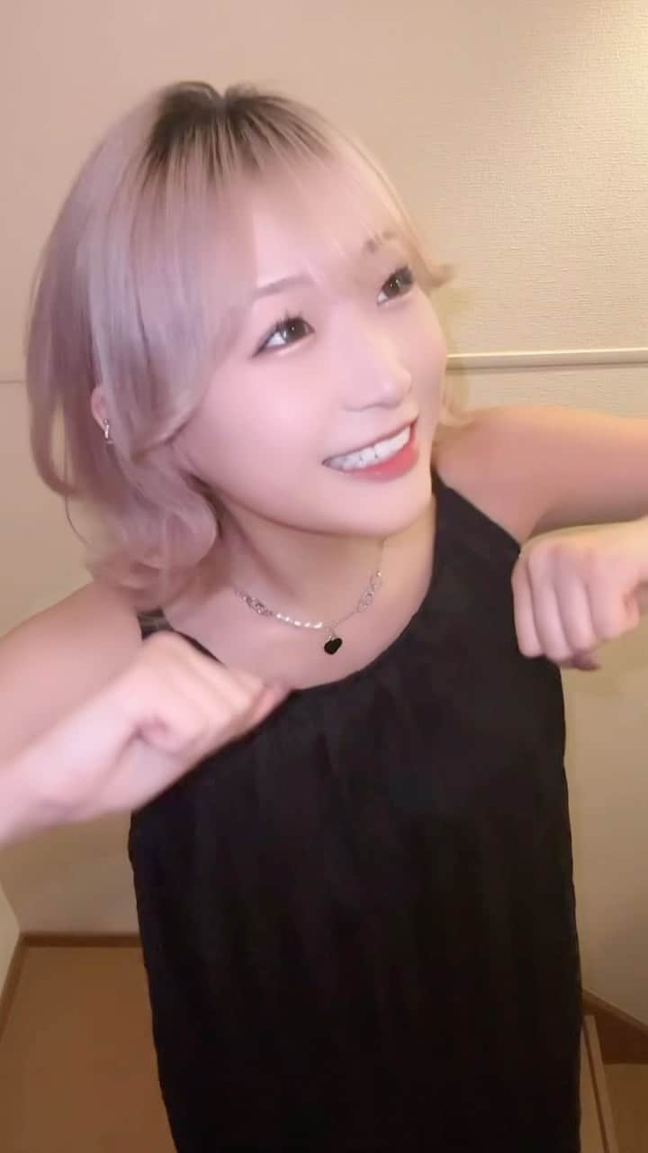 羽音朱ジュリィ（山本朱莉）のインスタグラム：「I AM MINCED MEAT🥩◀️song lyrics😂😂」