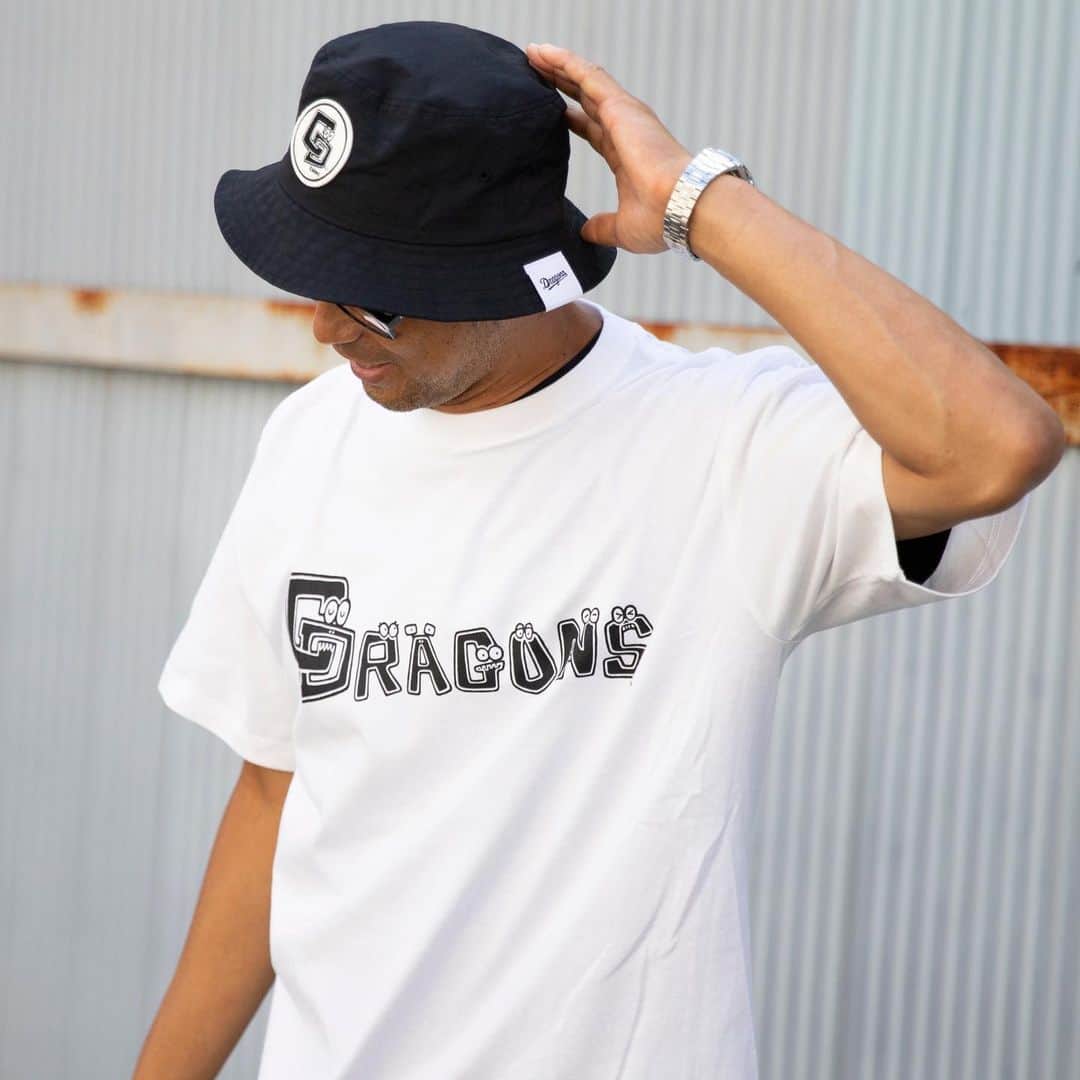 英智のインスタグラム：「《CD-KUN BUCKET HAT》  PEDESTRIAN店頭販売 9/12(火) 11時〜14時 店頭にて接客させていただく予定でおります。  尚、ウェブストアにての販売は 9月14日(木)12時〜を予定しています。  ↓↓↓↓↓  https://www.pedestrian.jp/  7150円税込 ナイロン 100% SIZE : ONE SIZE (約60cm) 深さ：約9cm ブリム：約5.3cm  程よい深さのナイロン製のバケットハットです。  #中日ドラゴンズ #cd君 #嬉しい楽しい大好き」