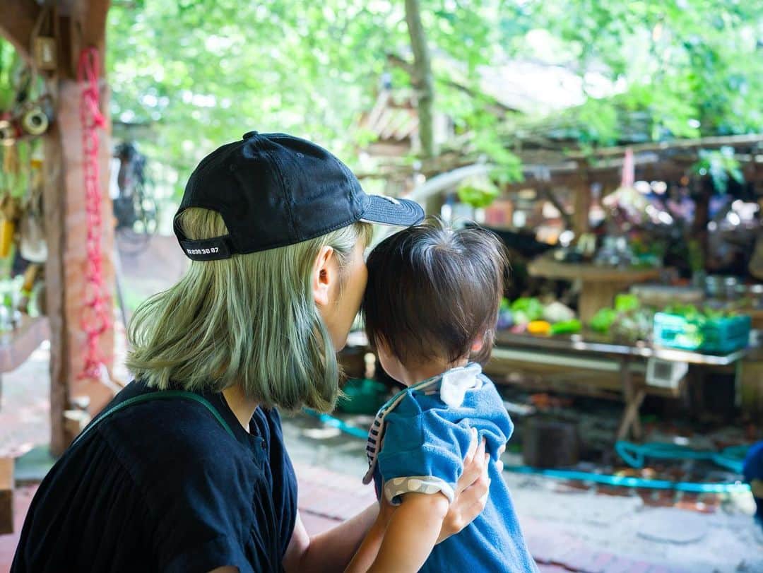 鎌野愛さんのインスタグラム写真 - (鎌野愛Instagram)「8月の息子との日々。本当によく笑うようになりました。(その分よく泣くけどな！笑)」9月6日 20時09分 - kamanoai