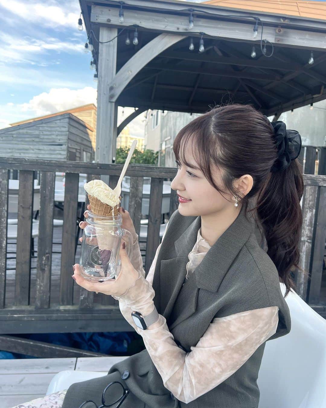金川紗耶さんのインスタグラム写真 - (金川紗耶Instagram)「癒しの時間☺️  #乃木坂46  #金川紗耶  #sayagram  #cafe  #アイス🍨  #海辺の近くでアイスが最高 #風が気持ちよかった」9月6日 20時12分 - saya.kanagawa_official